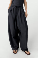 Load image into Gallery viewer, Maxi Pants, Espresso
