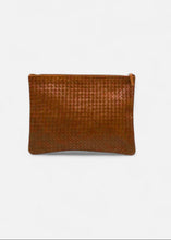 Load image into Gallery viewer, A4 Interlaced Pochette, Tan
