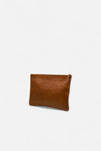 Load image into Gallery viewer, A4 Interlaced Pochette, Tan
