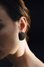 Load image into Gallery viewer, Nutshell Earrings, Silver
