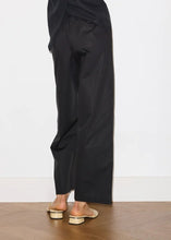 Load image into Gallery viewer, Ease Trouser, Black

