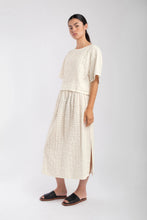 Load image into Gallery viewer, Georgia Tee, Cream
