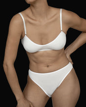 Load image into Gallery viewer, Recline Brief, Natural
